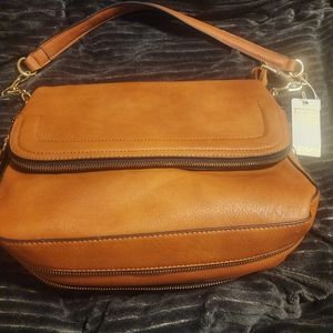 Women nwt shoulder bag
